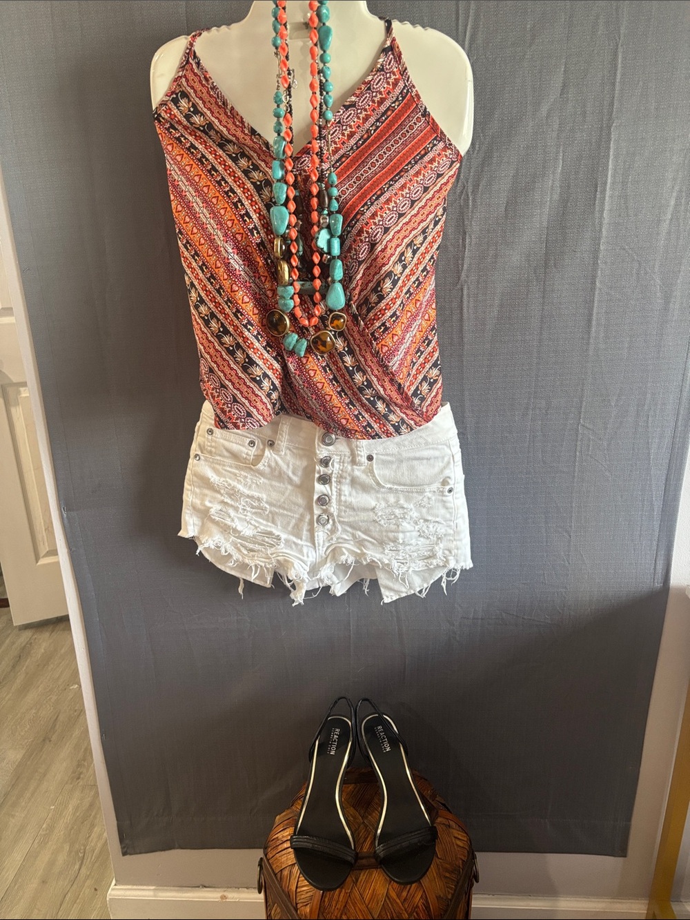 Distressed White American Eagle stretch Jean Shorts